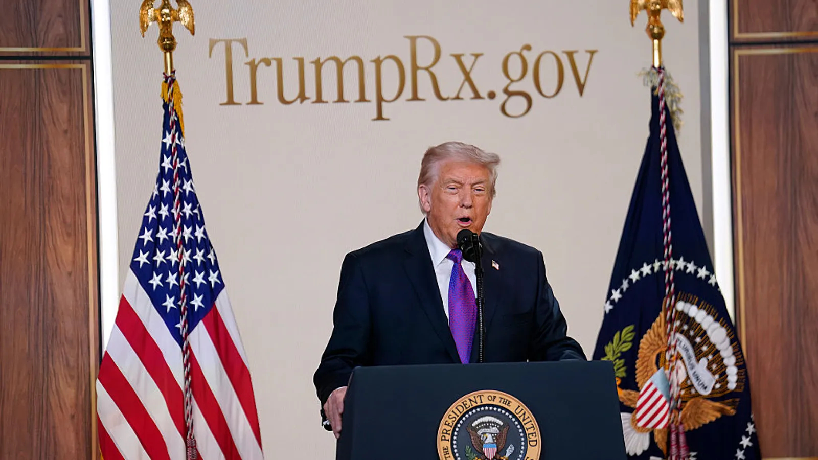 特朗普政府推出TrumpRx在线购药平台，首批提供约40种药物